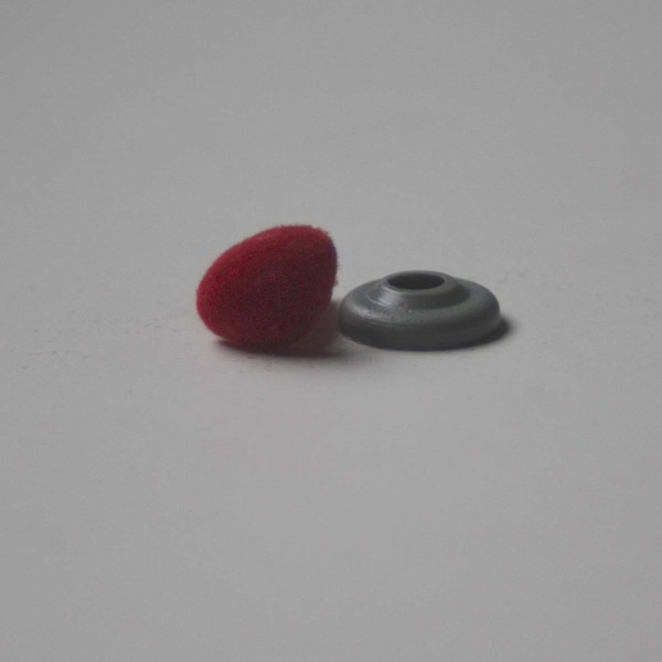 Nariz triángulo 12x14mm Terciopelo