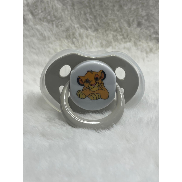 Chupete Simba Tostado Con protector